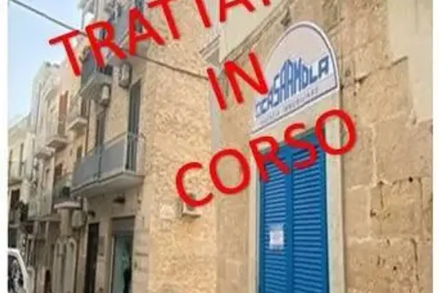 Magazzino in Via Cesare Battisti 46, Mola di Bari - Foto 1