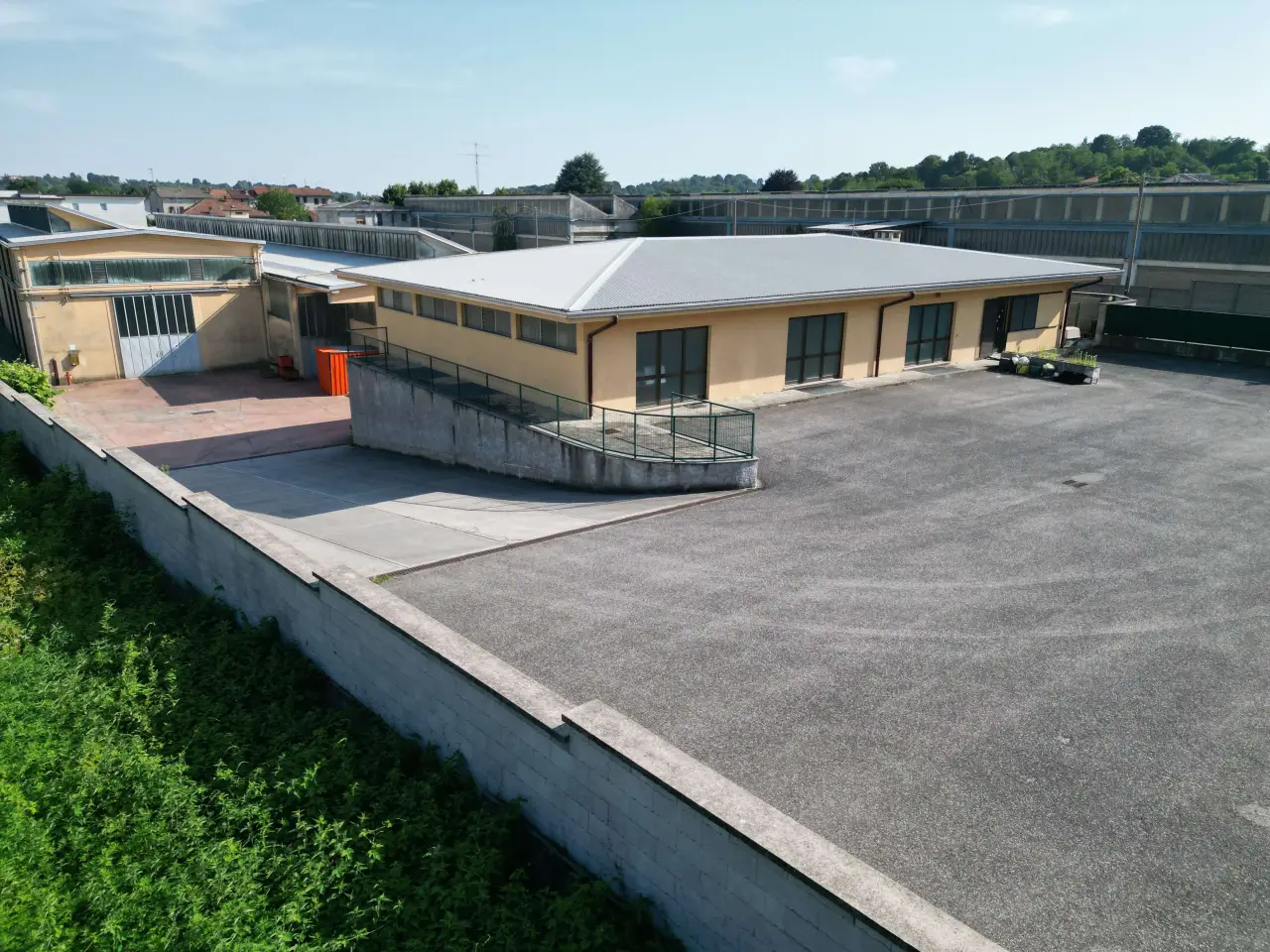 Magazzino in Via Raffaello, Cucciago, {3} - Foto 2