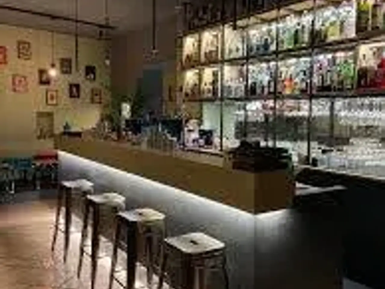 Ristorante in , Busto Arsizio, {3} - Foto 1