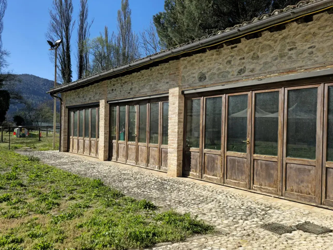 Negozio in Vocabolo Isola, 14, Arrone, {3} - Foto 1
