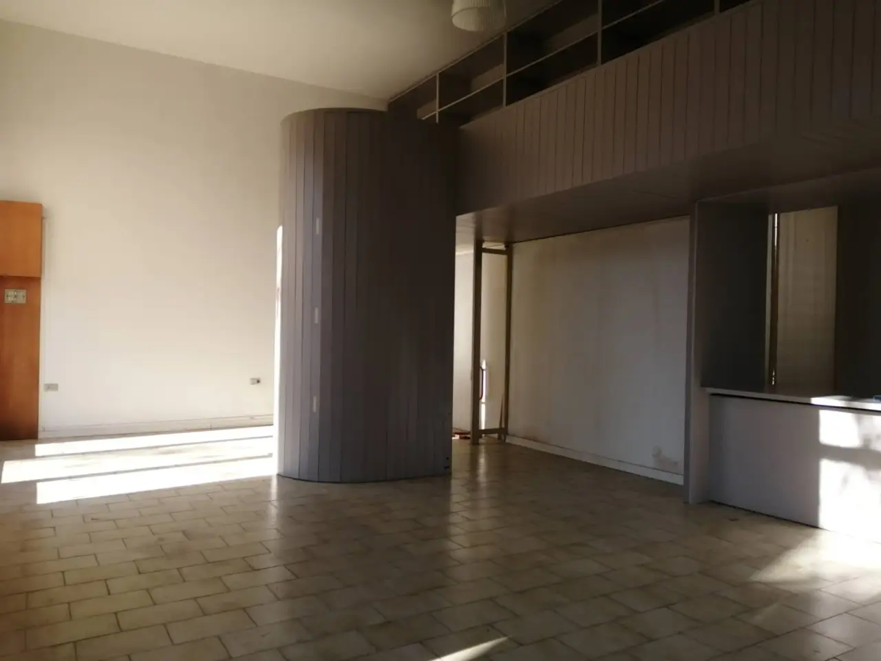 Esercizio commerciale in Via Primo Maggio, Ponsacco, {3} - Foto 2