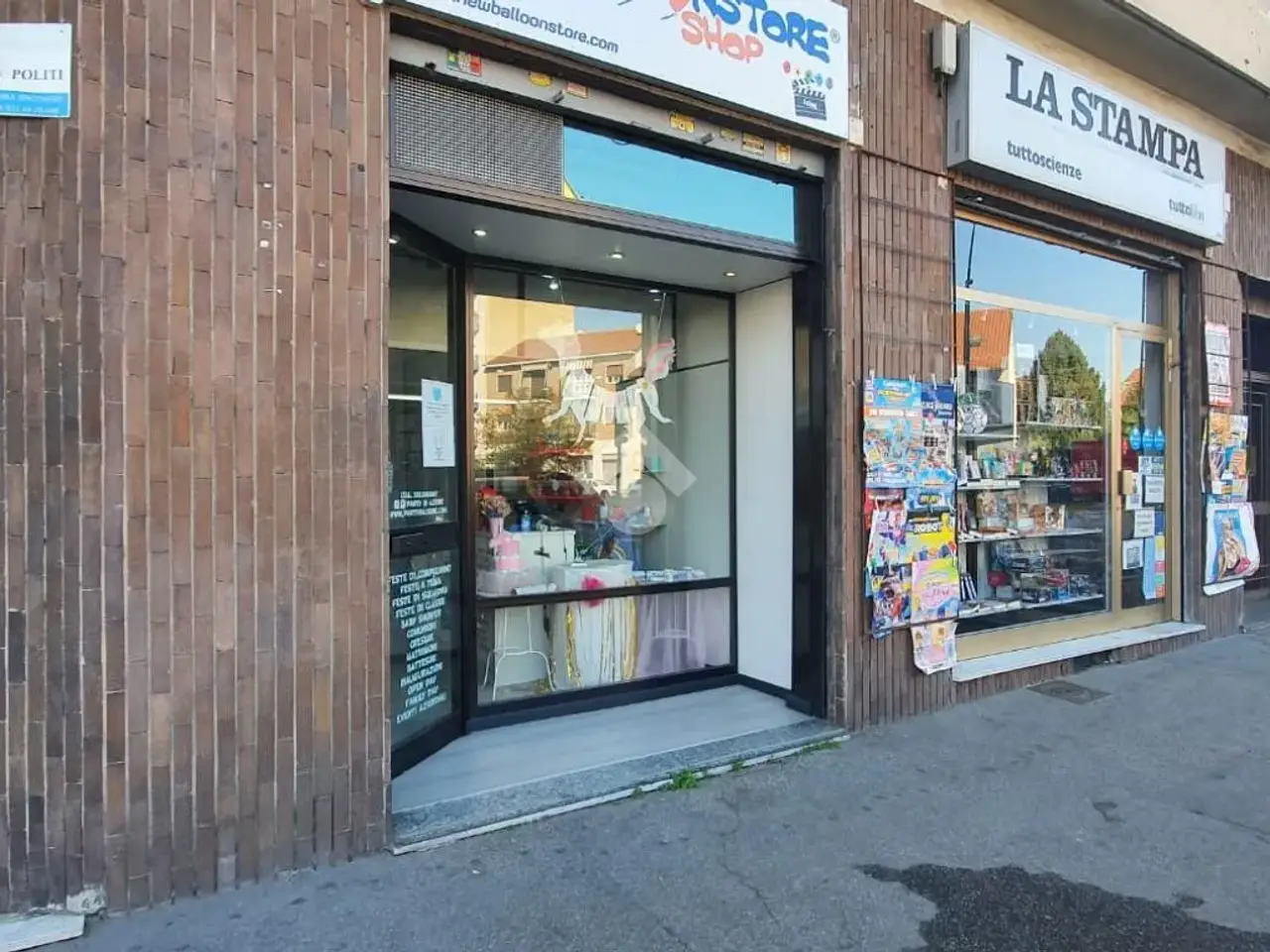 Negozio in Via Valentino Carrera 117, Torino, {3} - Foto 1