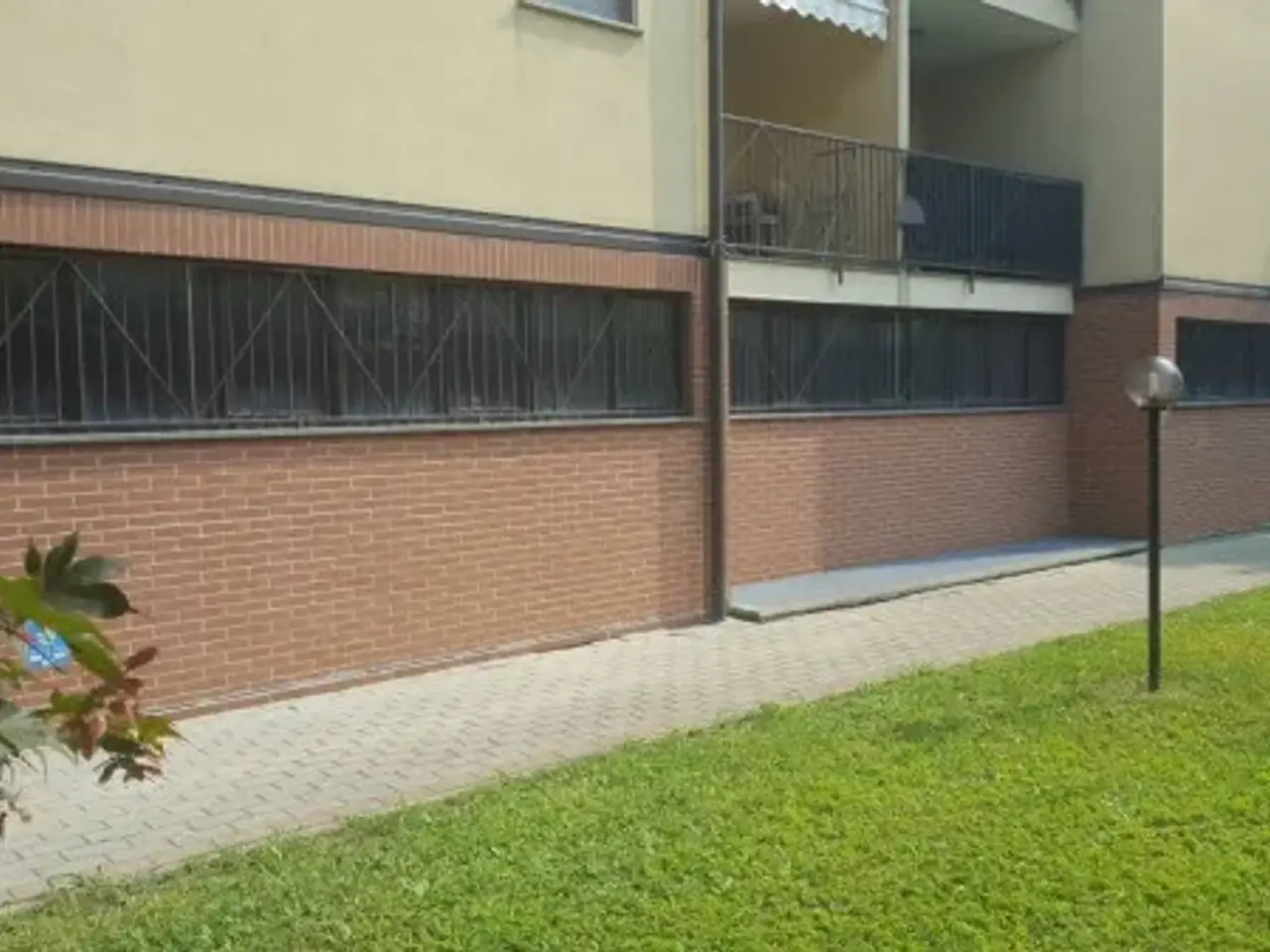 Ufficio in Via Paolo Mauri, Gallarate, {3} - Foto 1
