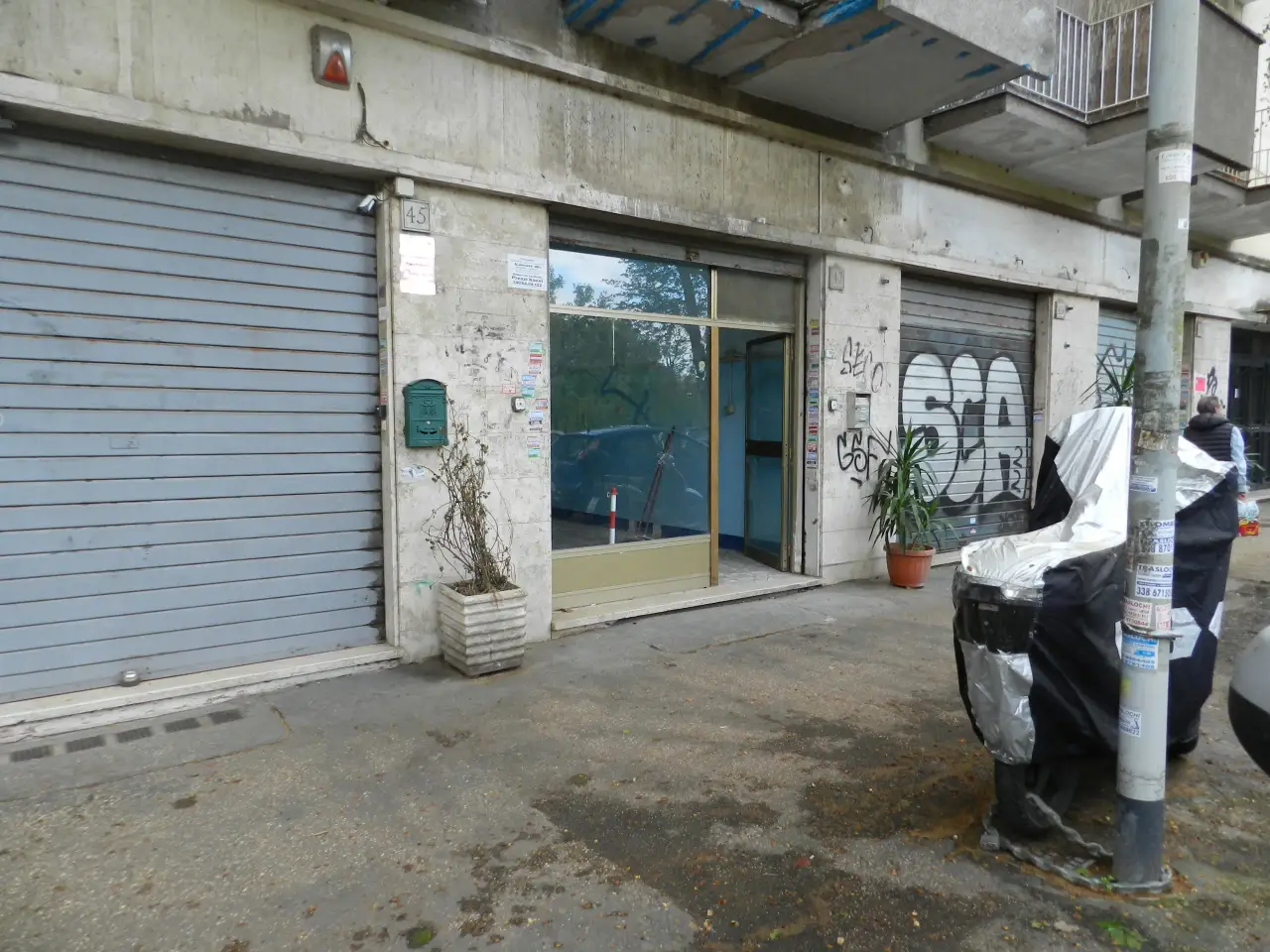 Negozio in Via dei Campi Flegrei  47, Roma, {3} - Foto 1