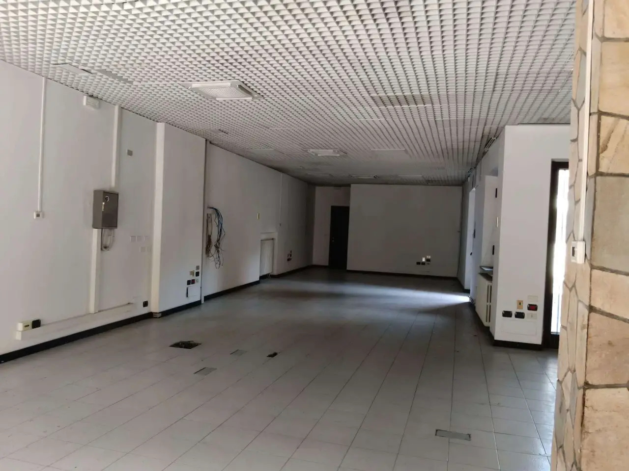 Negozio in Via Libertà 101, Bellinzago Novarese, {3} - Foto 2