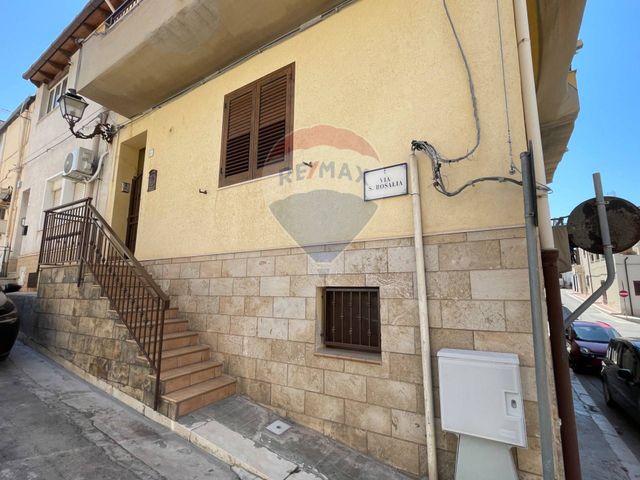 3-room flat in Via Santa Rosalia 64, Terrasini - Photo 1