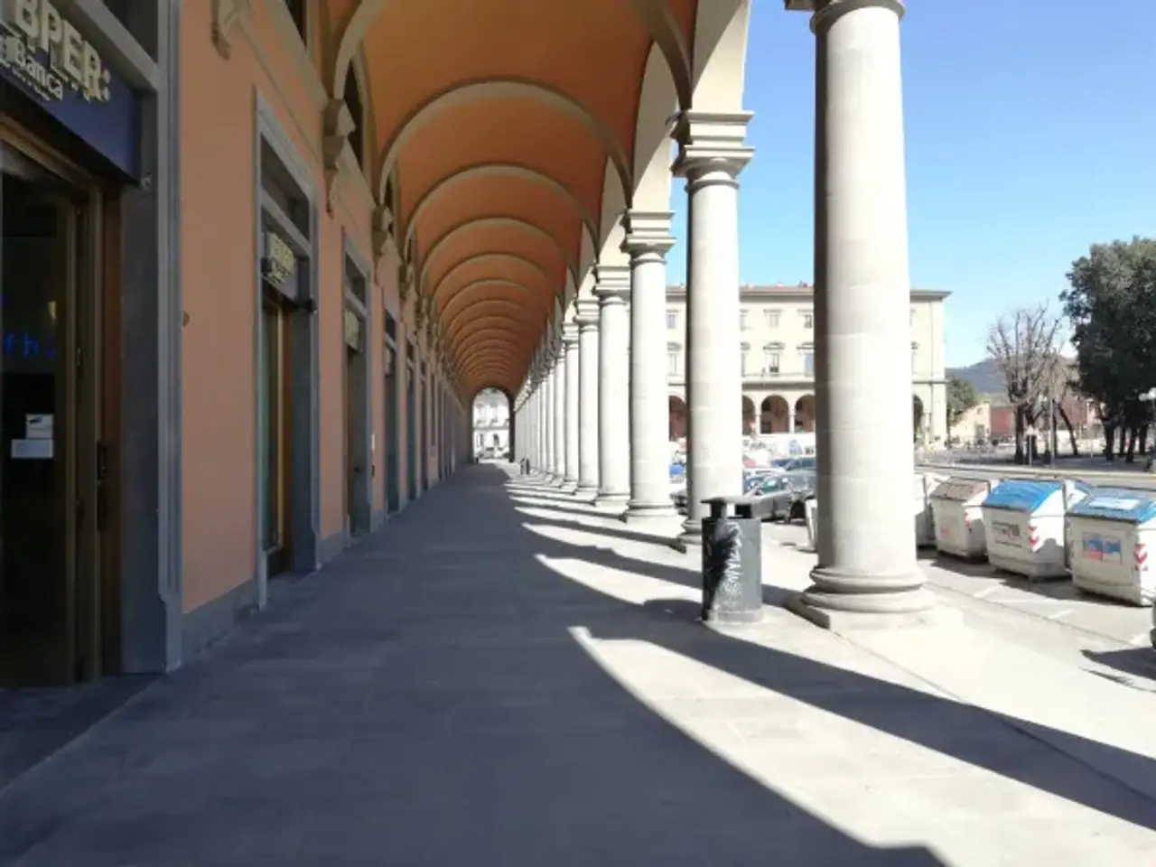 Negozio in Via del Ponte Rosso 4, Firenze, {3} - Foto 1