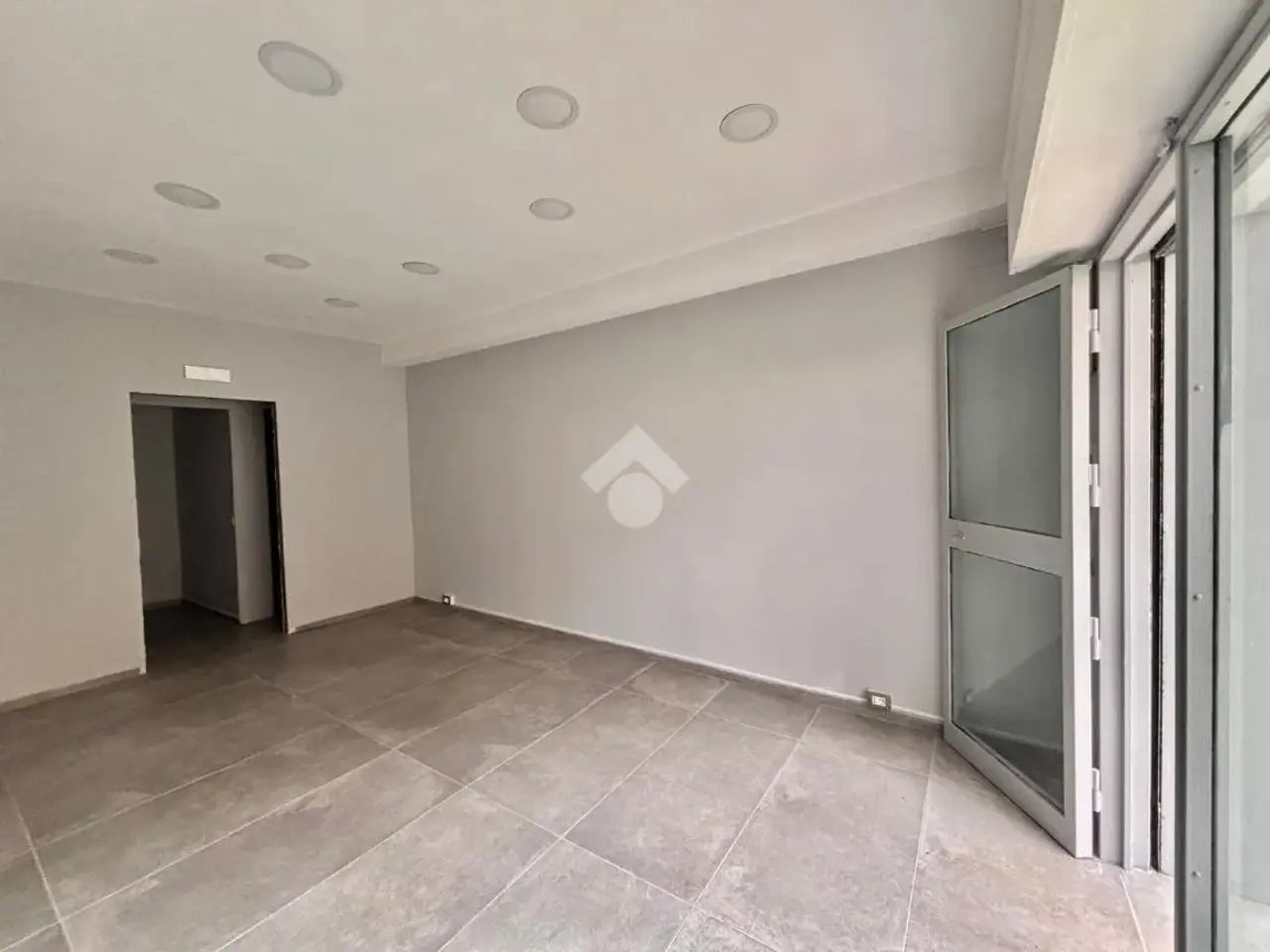 Negozio in Via Gaetano Poli 43, Portici, {3} - Foto 2