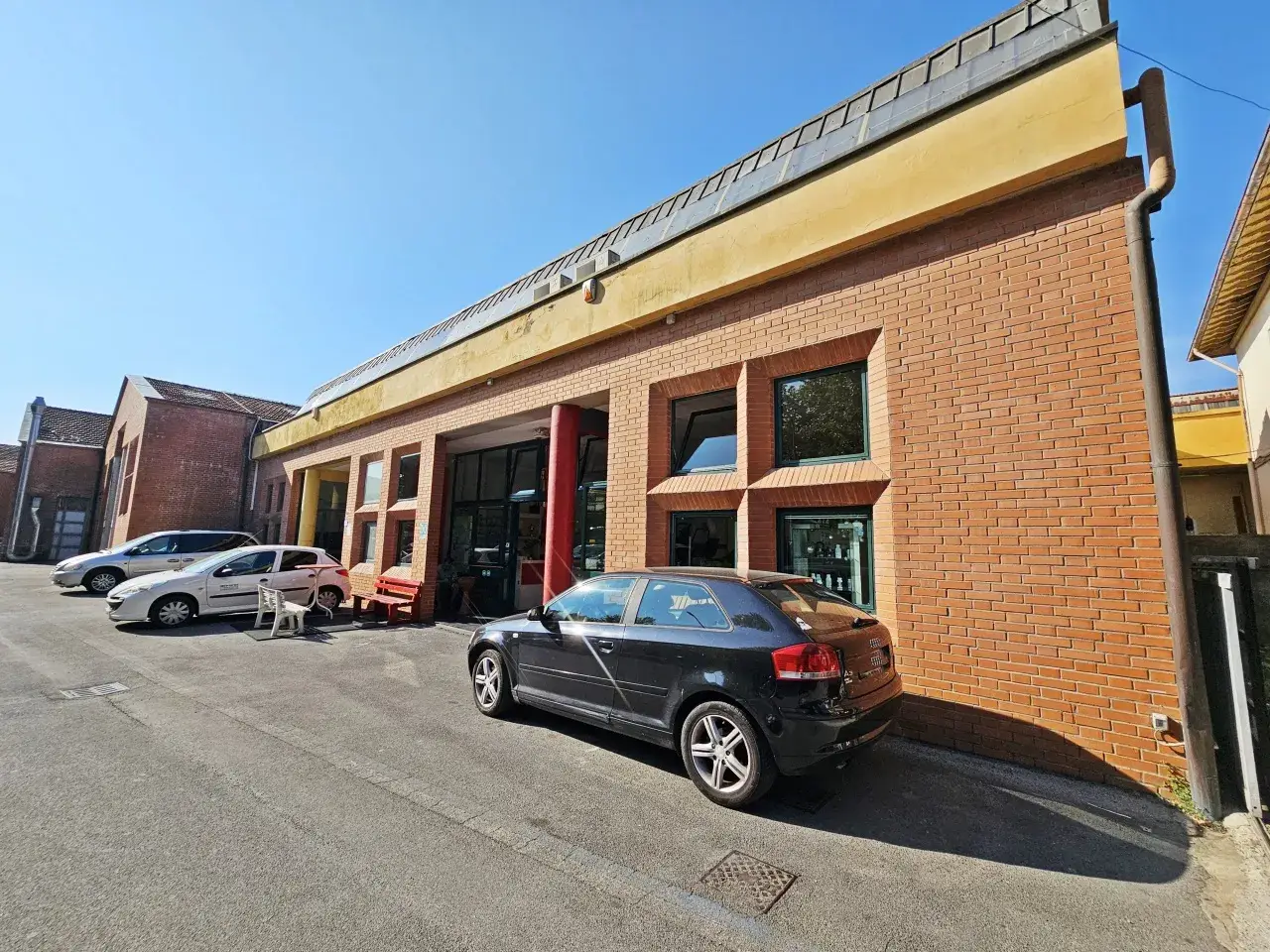 Palazzina commerciale in Via Sarzanese Sud, Massarosa, {3} - Foto 1