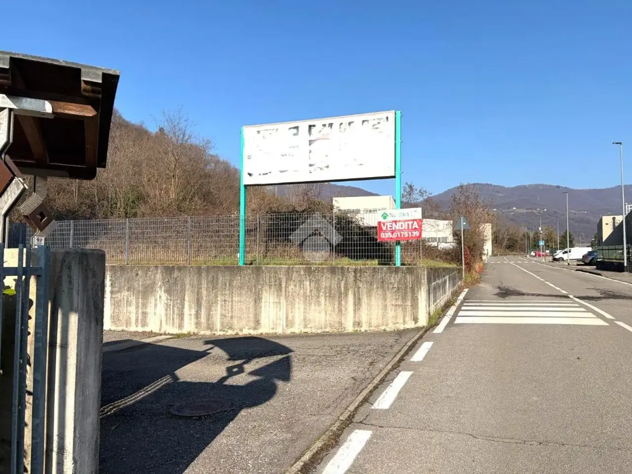Capannone in Via delle Industrie, Casazza, {3} - Foto 2