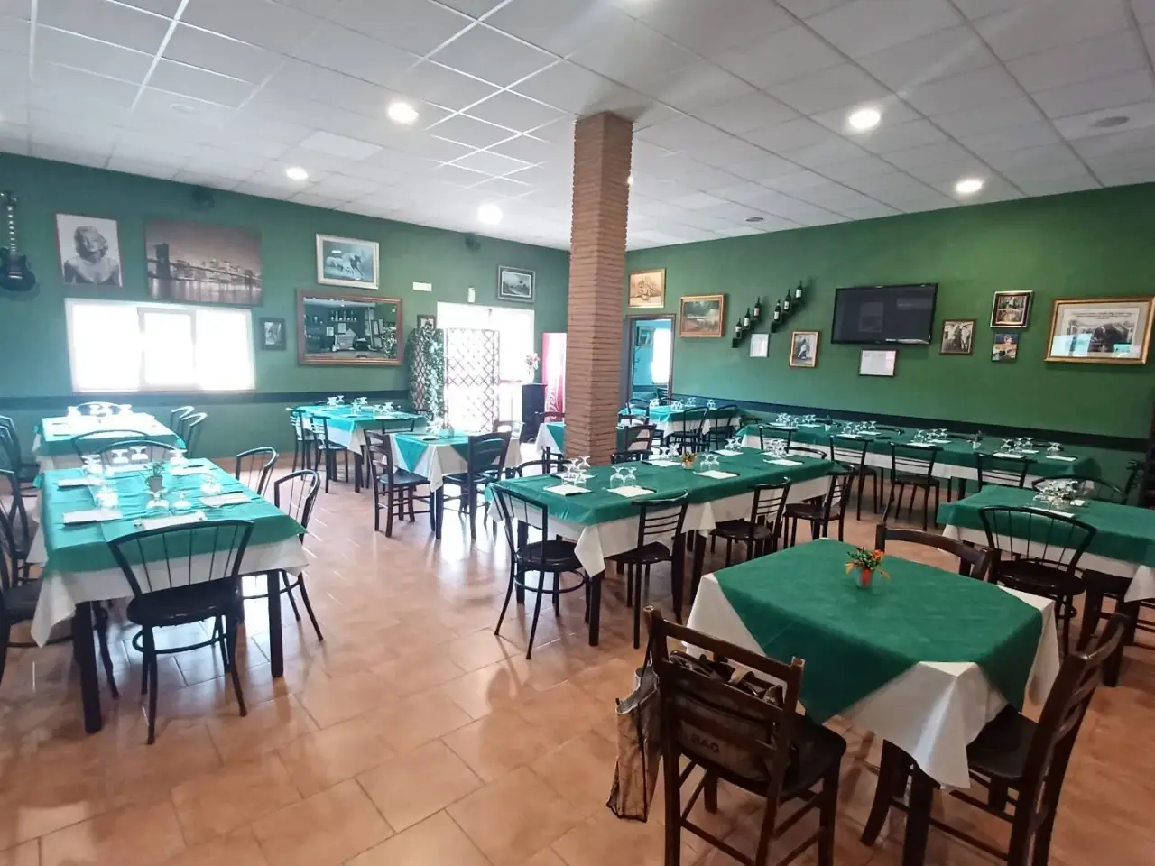 Negozio in Via Cerreto 50, Sonnino, {3} - Foto 1