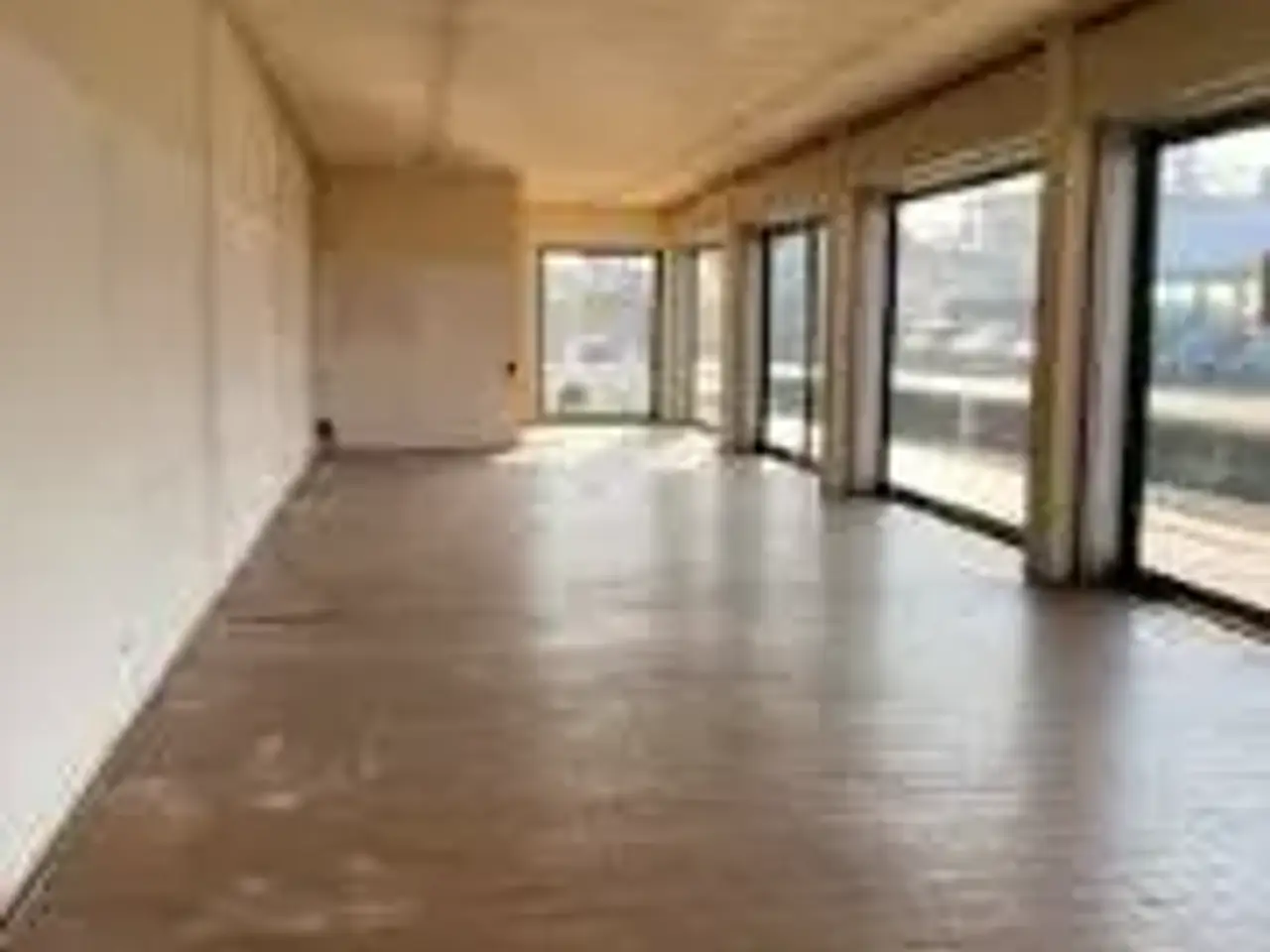 Negozio in Viale Monte Grappa 36, Rossano Veneto, {3} - Foto 1