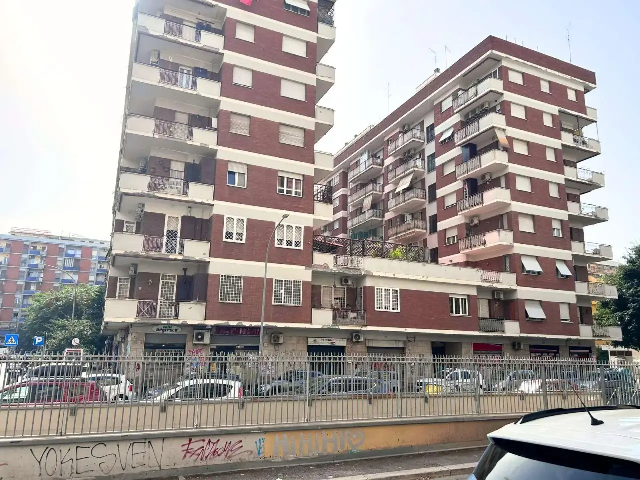 Negozio in Via Zenodossio , Roma, {3} - Foto 1