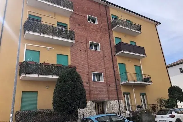 Quadrilocale in Via Ugo Foscolo 11, Imola - Foto 1