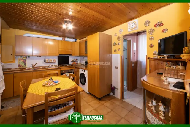 3-room flat in Via Rasini 14, Cavenago di Brianza - Photo 1