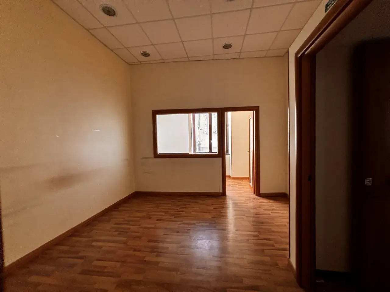 Ufficio in Via Roma, Torre Del Greco, {3} - Foto 1
