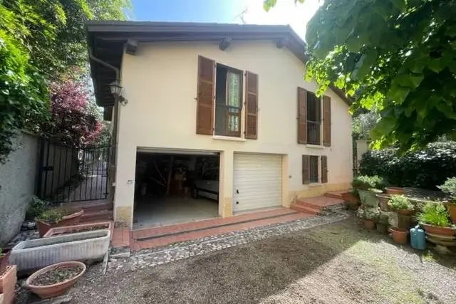 Villa in 
        Viale Carlo Sigonio
      , Modena - Foto 1