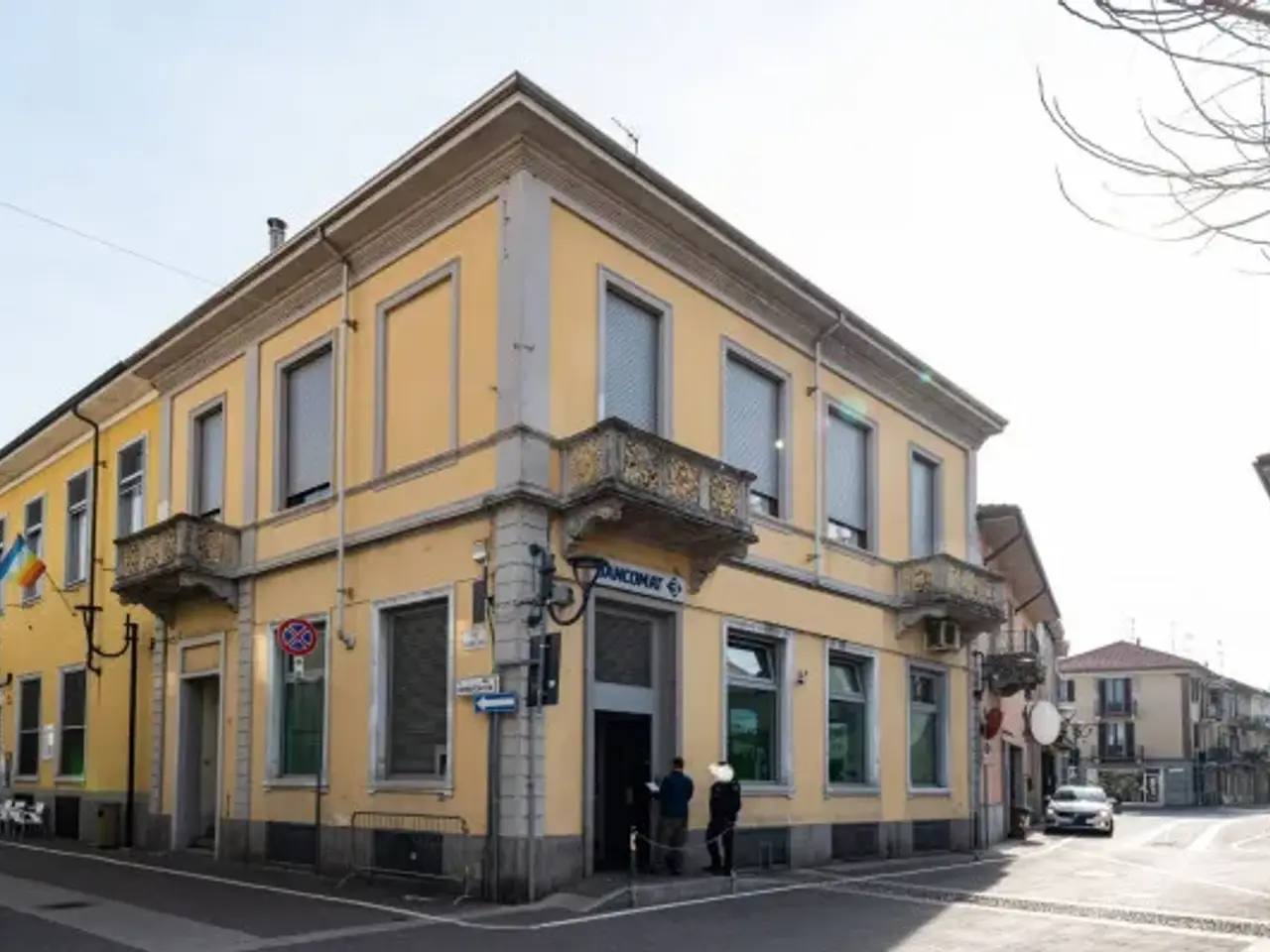 Negozio in Via dei Conte Caccia 4, Romentino, {3} - Foto 1