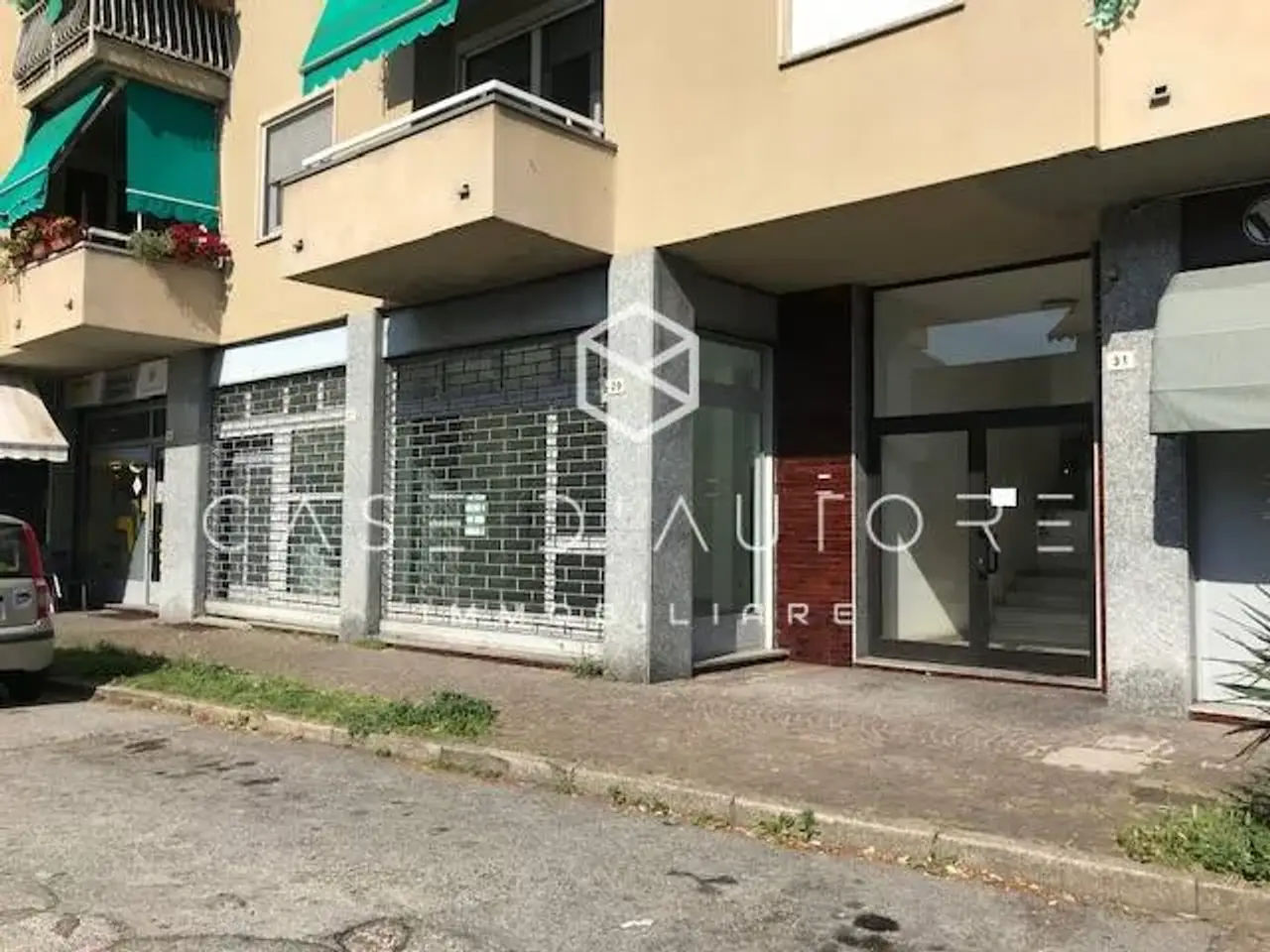 Negozio in Via Valcuvia 27, Cittiglio, {3} - Foto 2