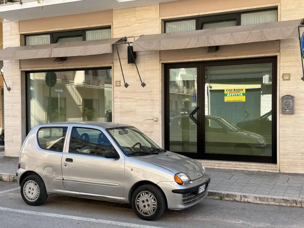 Negozio in Via Musone Angolo Via Aniene, San Benedetto Del Tronto, {3} - Foto 1