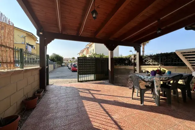 Terraced house in Viale del Turismo, Simeri Crichi - Photo 1