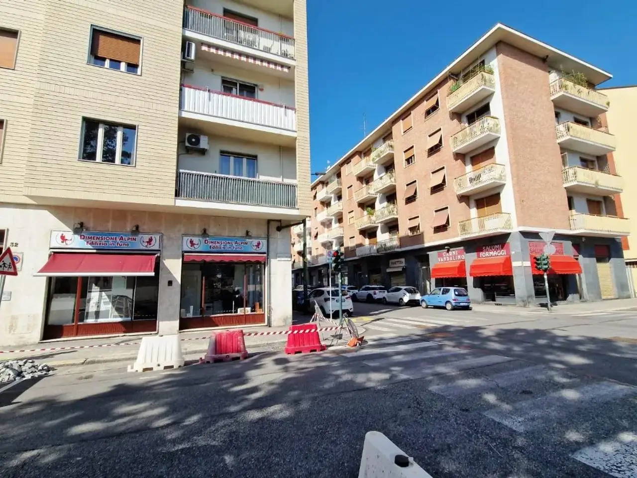 Negozio in Via Germonio 32, Torino, {3} - Foto 1