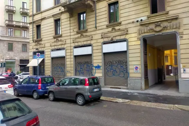 Negozio in {3}, Viale Monte Nero 73 - Foto 1