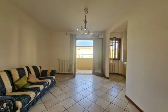 Vierzimmerwohnung in Via Repubblica 77, Larciano - Foto 1