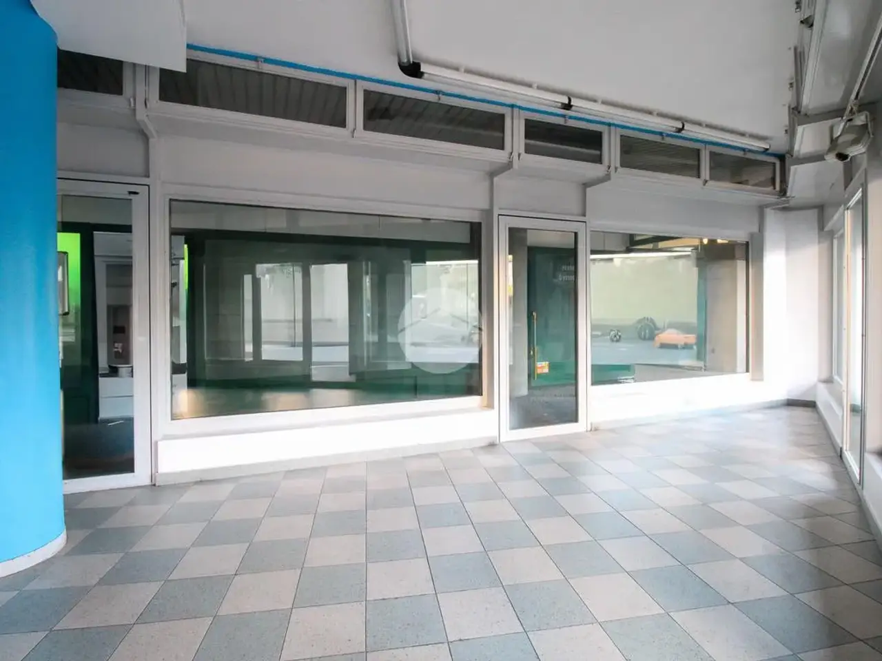 Negozio in Viale Oriano, Treviglio, {3} - Foto 1