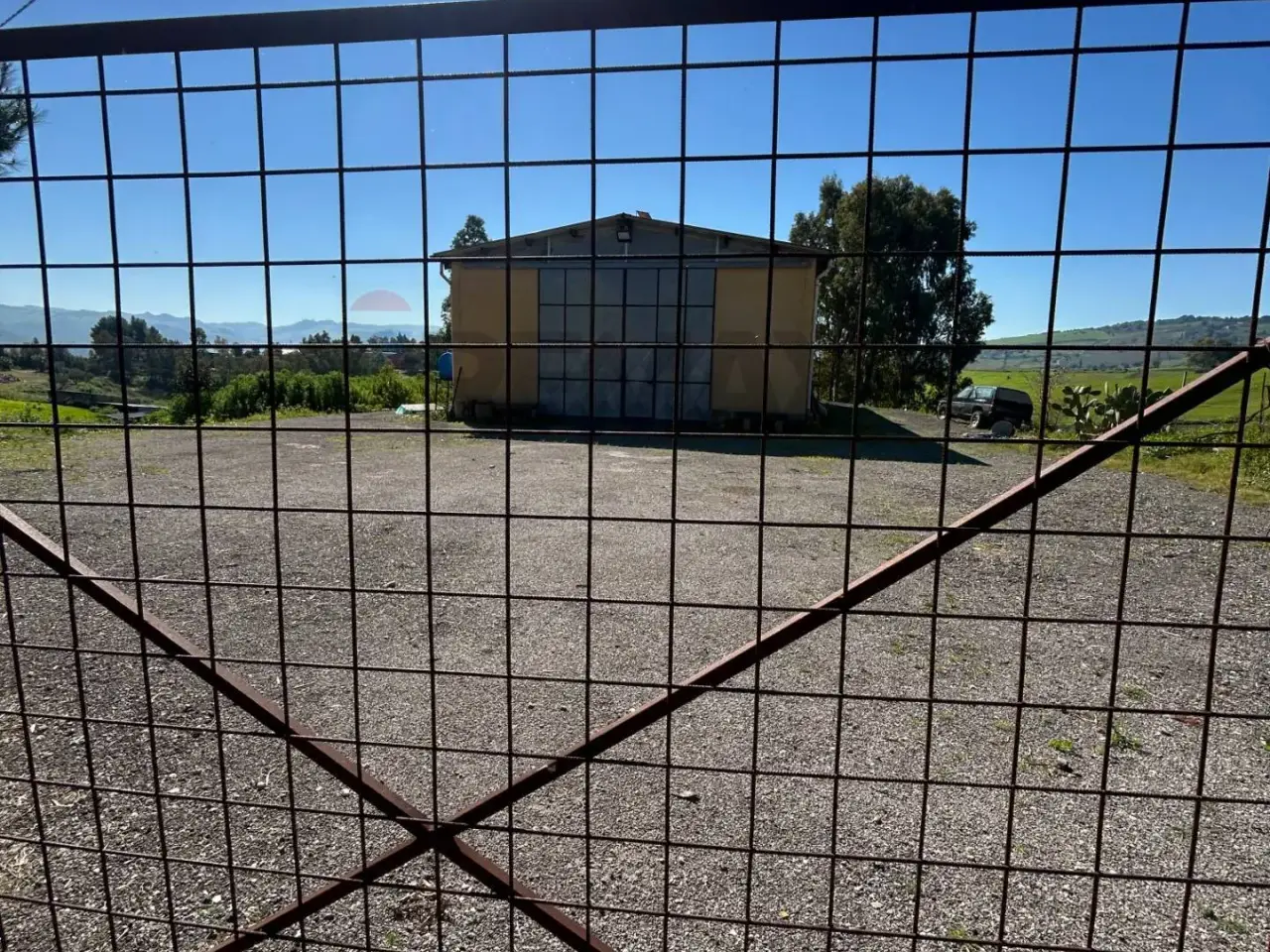 Magazzino in Contrada Gulfi, Caltanissetta, {3} - Foto 1
