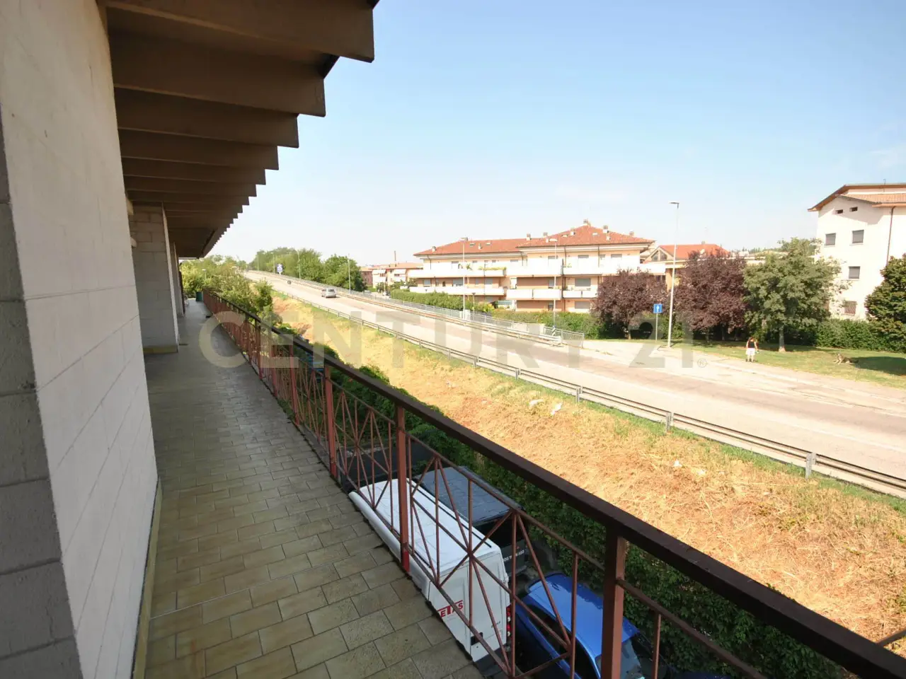 Ufficio in Via Vespucci Amerigo 15, San Martino Buon Albergo, {3} - Foto 1