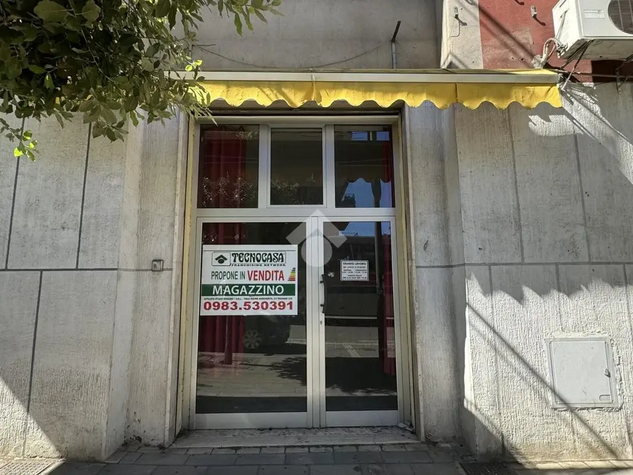 Magazzino in Viale Luca De Rosis 29, Corigliano-Rossano, {3} - Foto 1