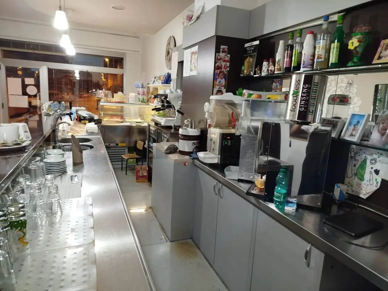 Esercizio commerciale in Via Saverio Lioce 15, Bari, {3} - Foto 1