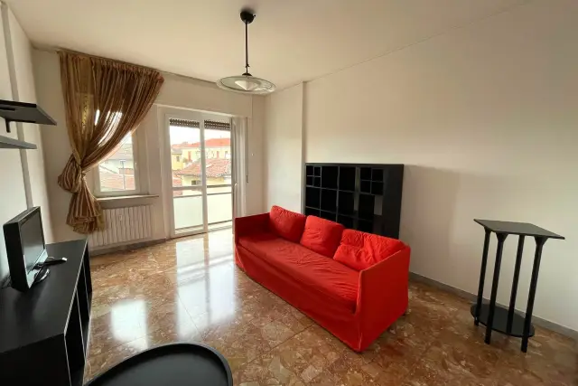 Vierzimmerwohnung in Via Bertana, Casale Monferrato - Foto 1