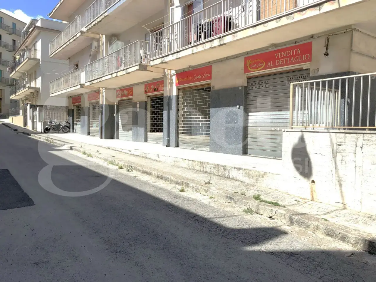 Negozio in Via Antonino d'Antona  8, Ragusa, {3} - Foto 1