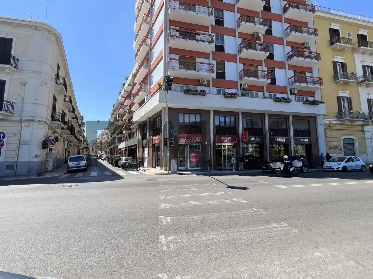 Negozio in Via Giuseppe Capruzzi 54, Bari, {3} - Foto 2