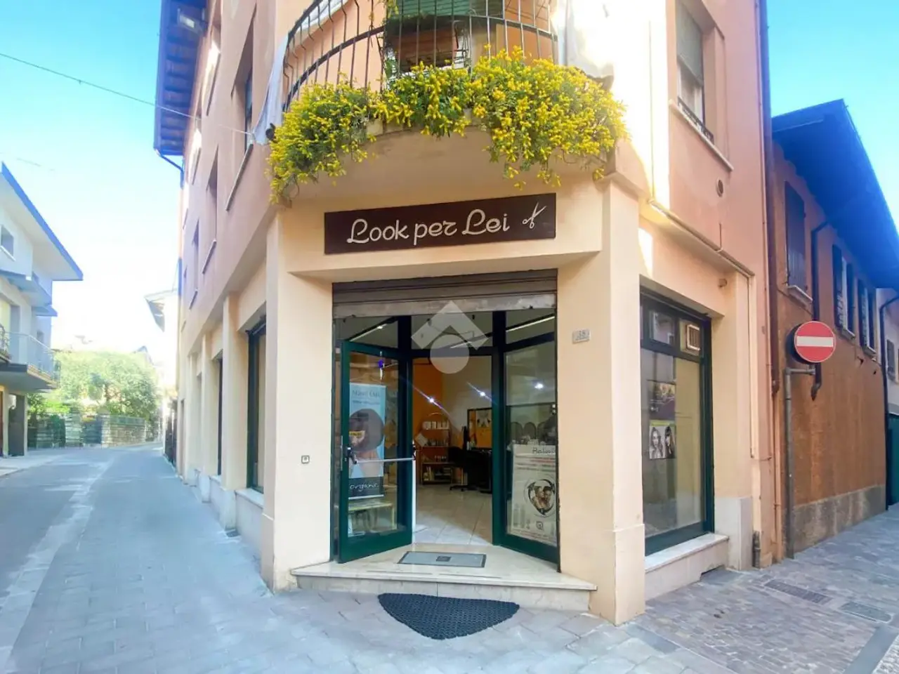 Negozio in Via Garibaldi 38, Toscolano Maderno, {3} - Foto 1