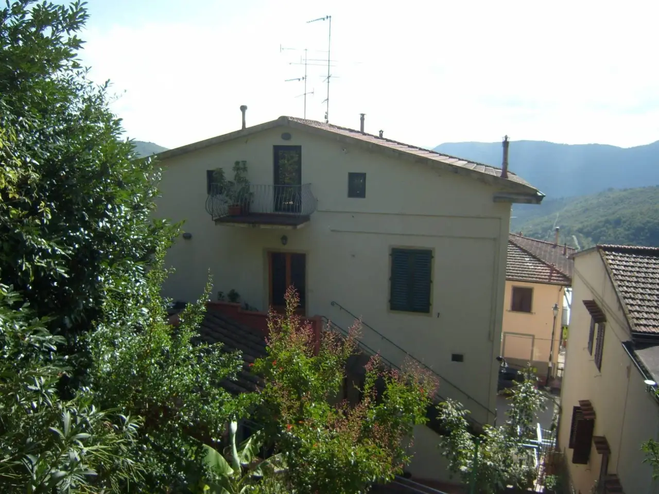 Palazzina commerciale in Via Santa Brigida, Pontassieve, {3} - Foto 1