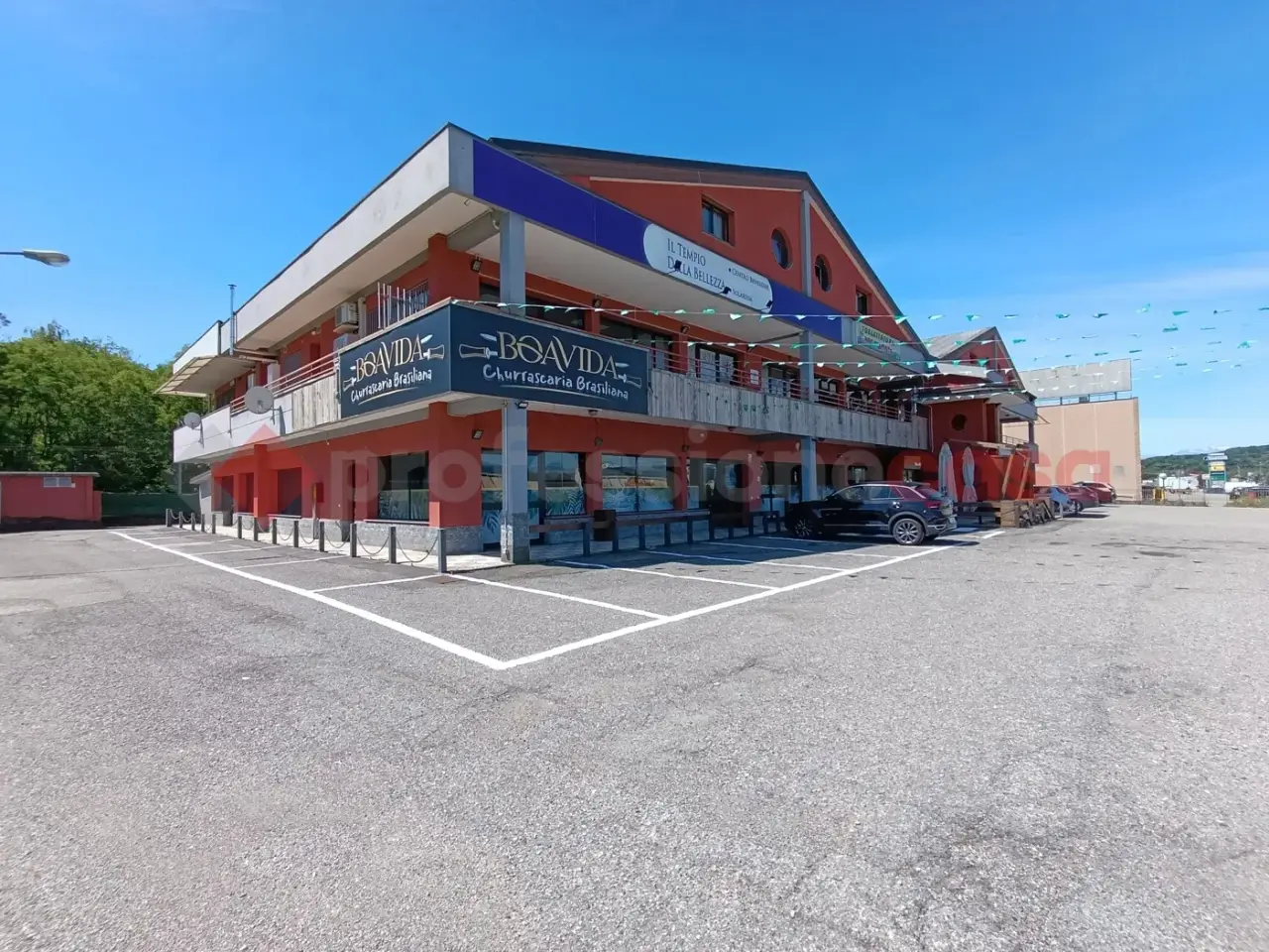 Palazzina commerciale in Via Sempione, Castelletto Sopra Ticino, {3} - Foto 1
