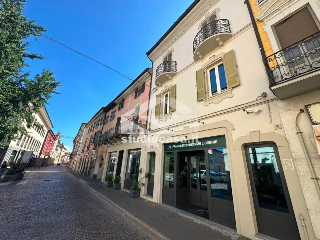 Negozio in Piazza Aldo Moro, Crema, {3} - Foto 1