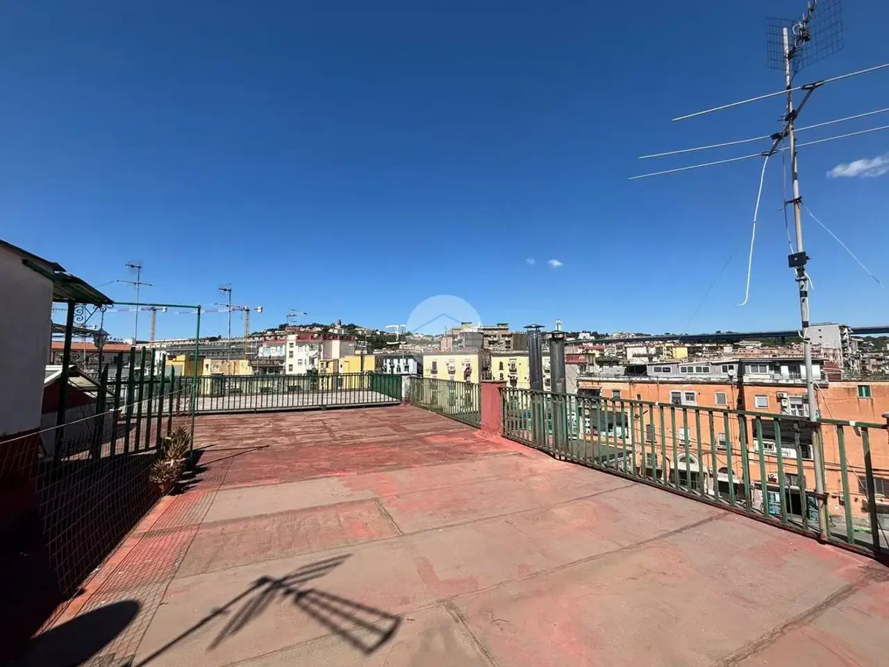 Magazzino in Via Generale Raffaele Carrascosa 15, Napoli, {3} - Foto 1