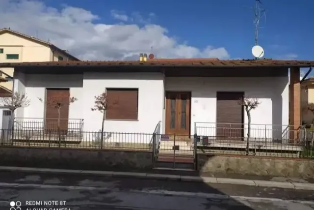 Villa in Via Spallazani, Pistoia - Foto 1