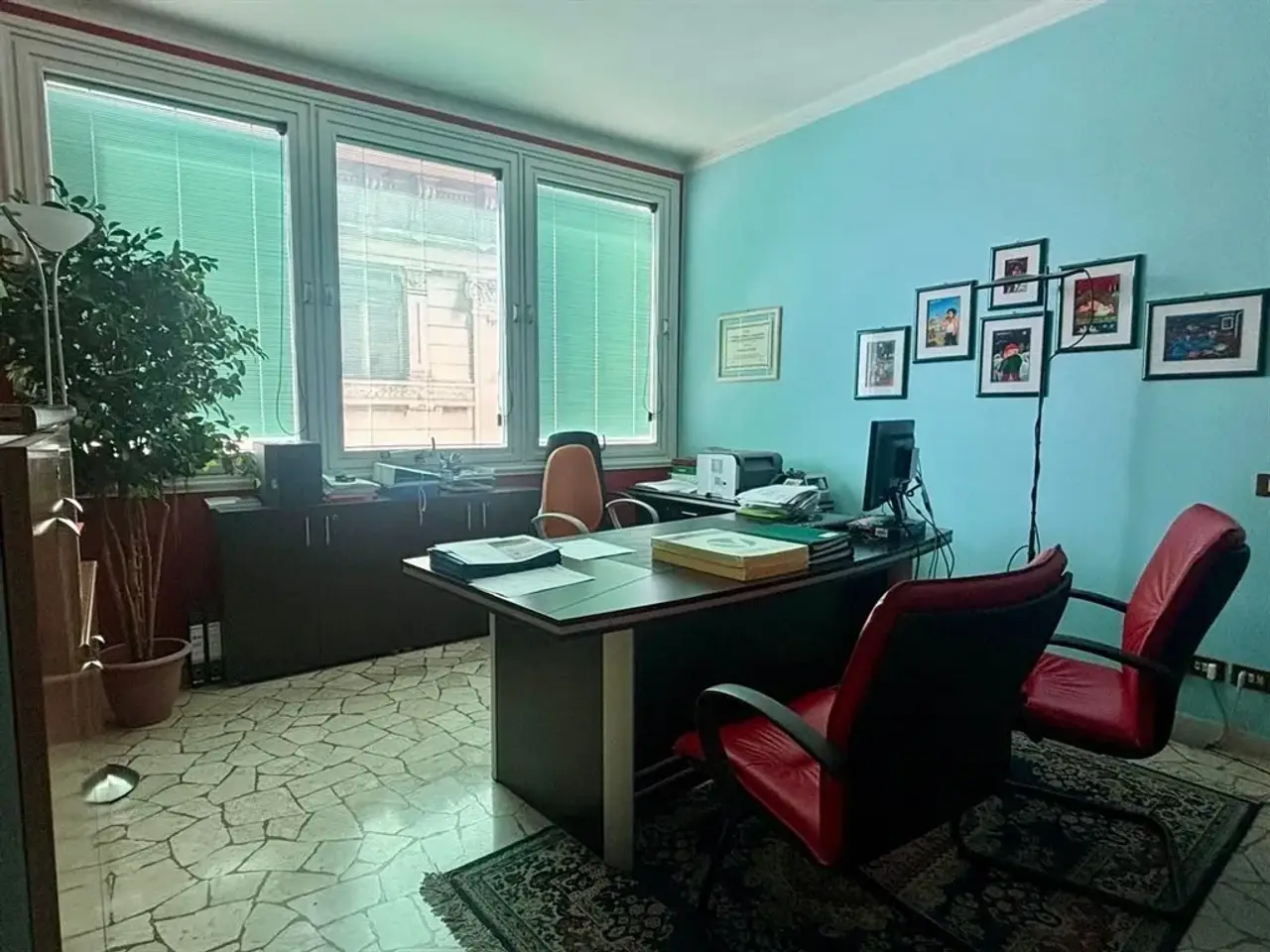 Ufficio in Piazza Martiri di Belfiore, Mantova, {3} - Foto 1