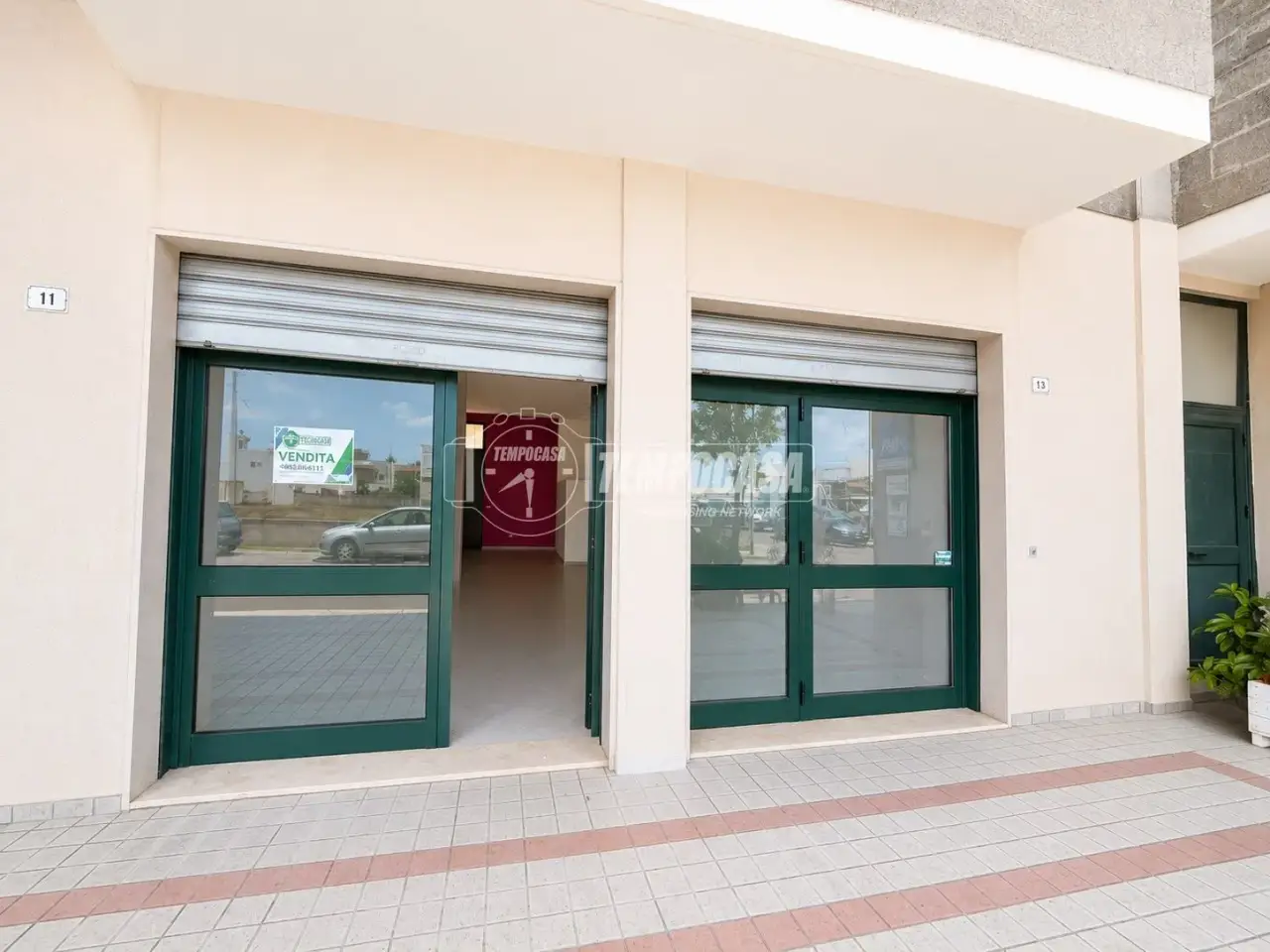 Esercizio commerciale in Via Indipendenza 9, Muro Leccese, {3} - Foto 1