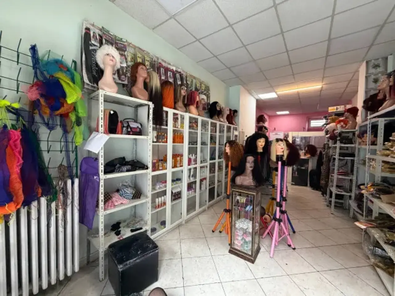 Negozio in Via Brandizzo 11a, Torino, {3} - Foto 1