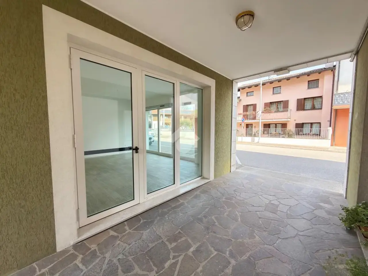 Negozio in Via San Daniele 5, San Vito Di Fagagna, {3} - Foto 2