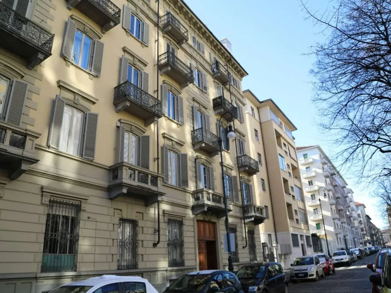 Negozio in Via Davide Bertolotti 7 , 10121, Torino, Torino, {3} - Foto 1