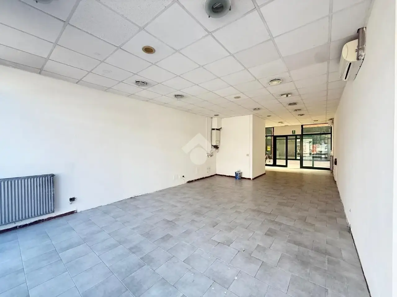 Negozio in Via Giotto 11, Correggio, {3} - Foto 1
