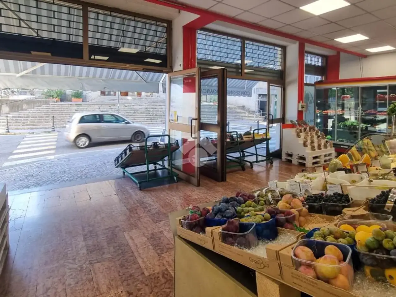 Negozio in Via Sant'Agnese 3, Olginate, {3} - Foto 1
