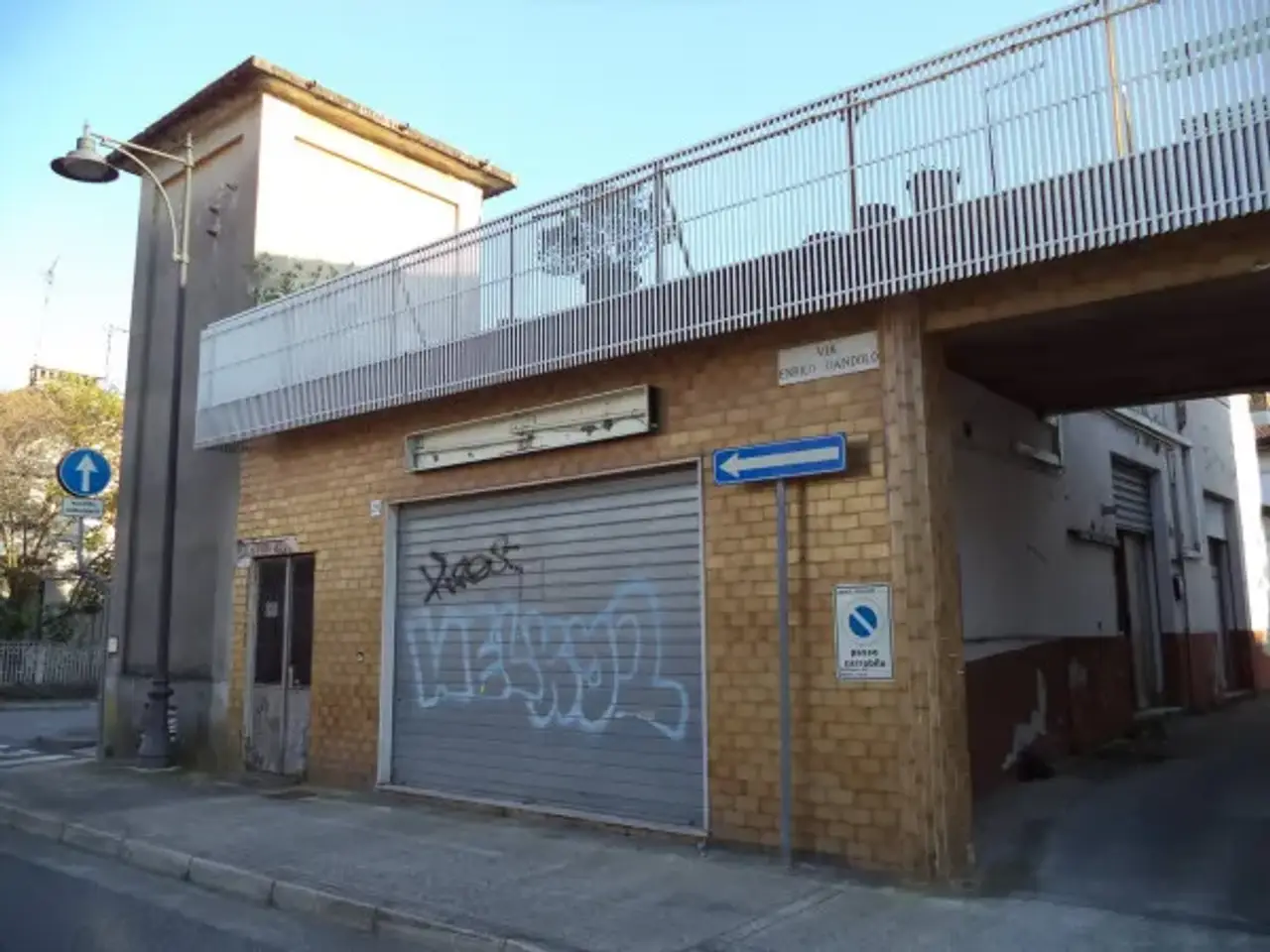 Negozio in Via Enrico Dandolo 29, Monfalcone, {3} - Foto 1